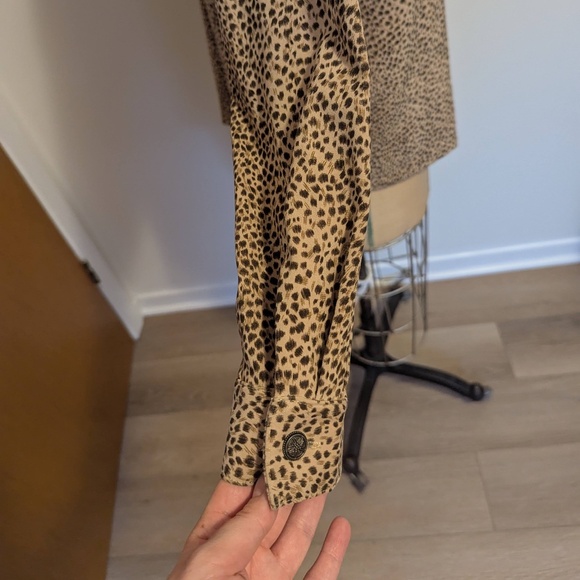 90's Leopard button down - Picture 5 of 9